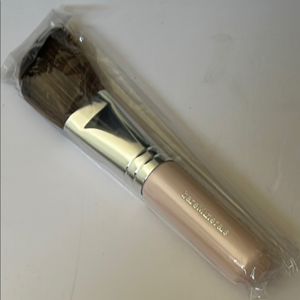 BareMinerals Angled Face Makeup Brush - Pink Handle - SEALED